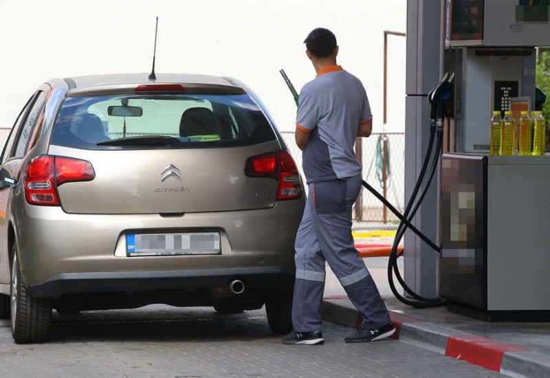 NOVE CIJENE NA BENZINSKIM PUMPAMA: Dizel otišao na 3,34 KM