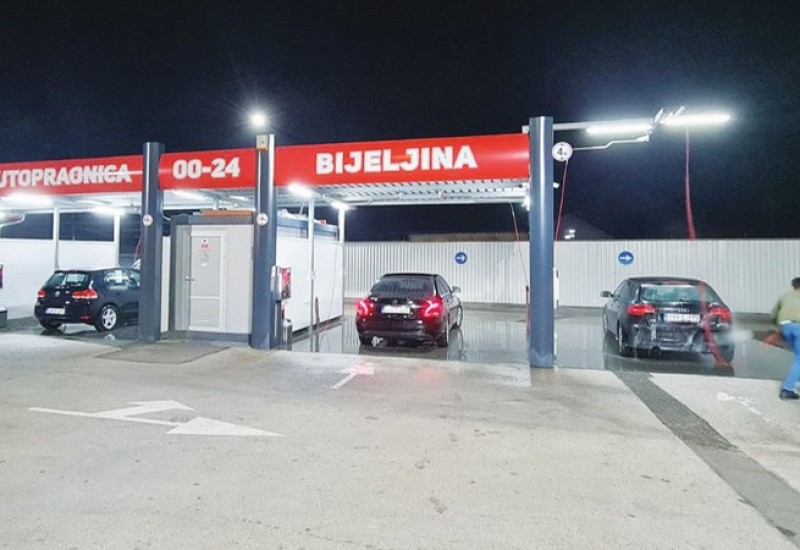 U prostorijama auto-praonice kupovali glasove u Bijeljini
