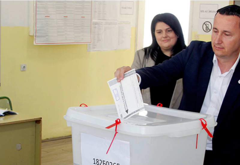 Mirko Ćurić, predsjednik izbornog štaba SNSD-a, glasao u Trebinju