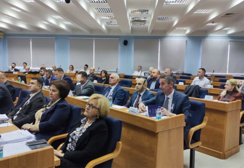Bivši DNS-ovci oformili Klub nezavisnih odbornika