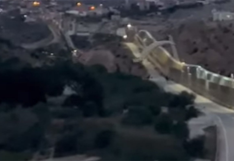 Migrant paraglajderom preletio granicu (VIDEO)