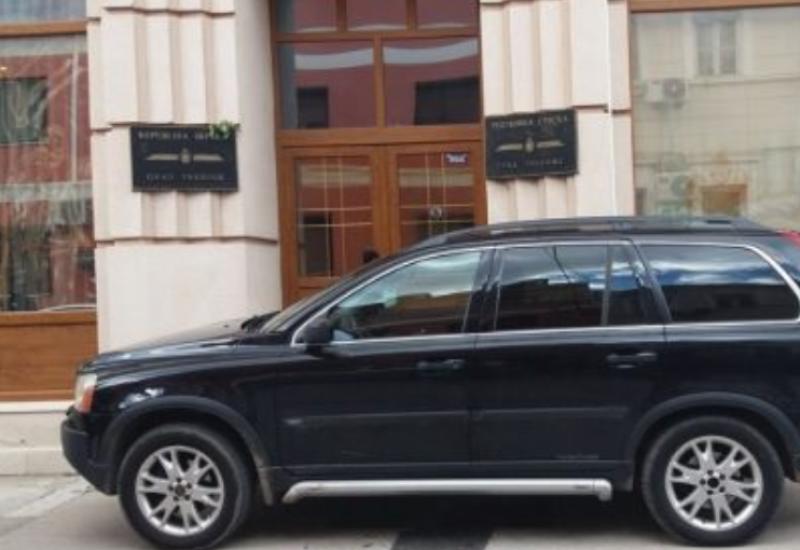 VUKANOVIĆ: Cilj parkiranja pred Gradskom upravom bio da ogolim pravosuđe