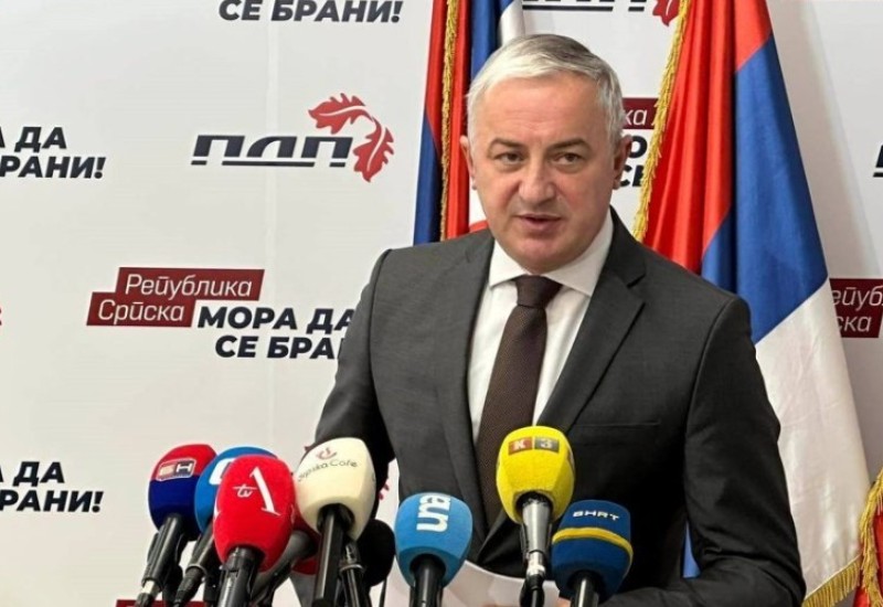 Borenović: Grmuše nema već pola godine u stranci