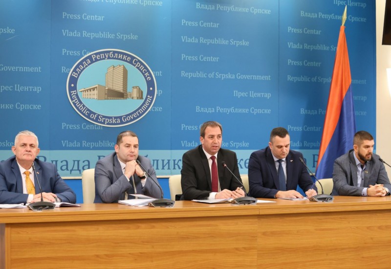 Vlada Srpske pokreće ocjenu ustavnosti Zakona o zemljišnim knjigama FBiH