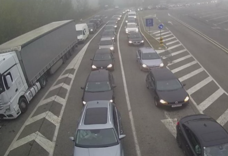 Pojačan saobraćaj u Velikoj Kladuši i Donjoj Gradini