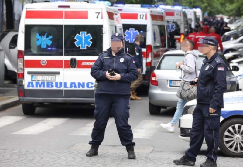 Posljednje informacije o stanju povrijeđene djece u školi na Vračaru: Djevojčica i dalje u teškom stanju
