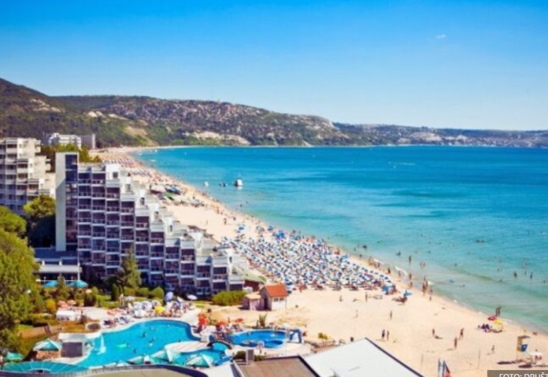 Odmor za 10 evra dnevno: Ova mjesta nisu popularna, ali su plaže kao iz snova