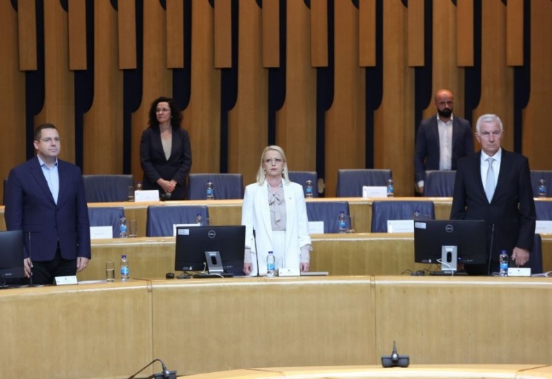 CIK: Mandat Novaković Bursać prestaje po sili zakona