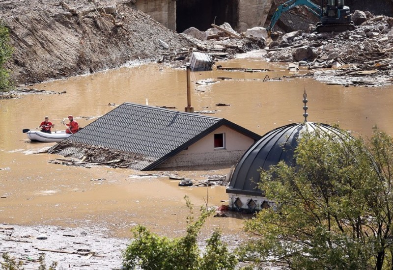 Katastrofalne poplave u BiH odnijele najmanje 18 života