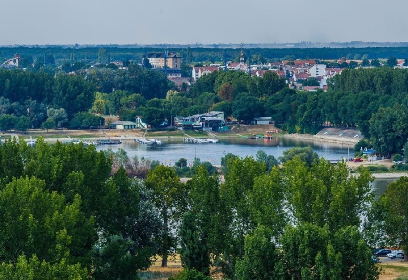 Brod udario u most na Dunavu, zatvoren granični prelaz između Srbije i Hrvatske