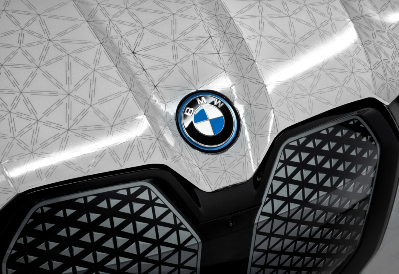 Stiže novi koncept: BMW koji mijenja boje