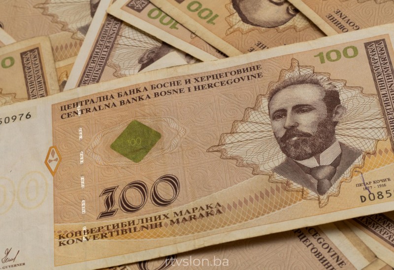 Počinje isplata dječijeg dodatka, obezbijeđeno više od 2,5 miliona KM