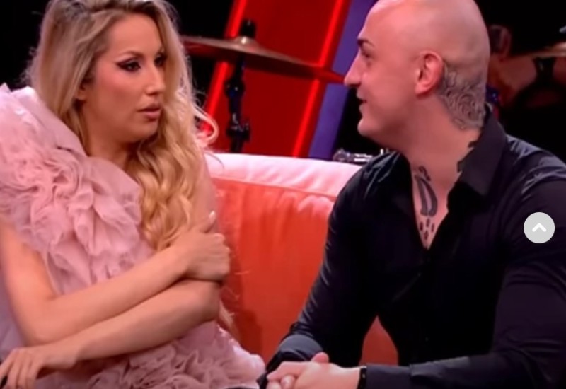 "Ne bi mogao on njoj da pljune, da ONA NIJE ZINULA" Rada Manojlović NASMIJALA SVE  dok je branila Desingericu