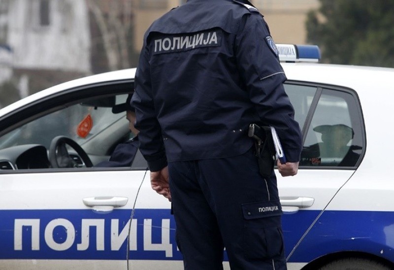 Zapalio automobil, pucao u 56-godišnjaka