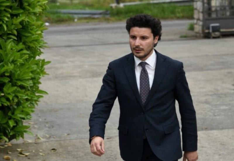 Mandić oslobodio Abazovića: Bivši premijer Crne Gore ne mora više čuvati tajne