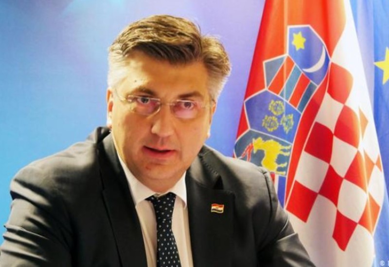 Završio sastanak u Banskim dvorima: “Dajemo mandat Plenkoviću da sa 76 potpisa ide Milanoviću”