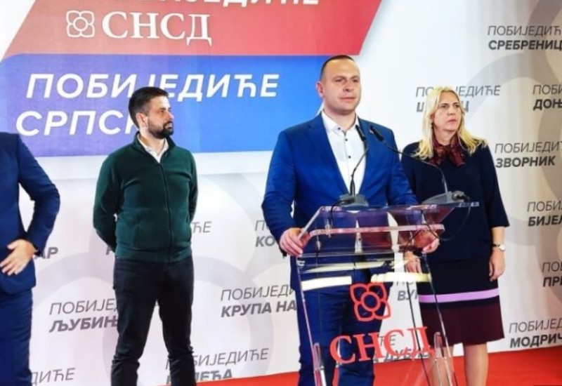 ŠOBOT ČESTITAO STANIVUKOVIĆU Kandidat SNSD priznao poraz u Banjaluci