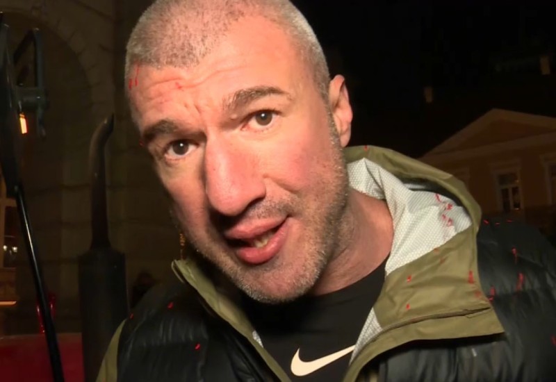 Ko je Miša Bačulov, čovjek koji je dovezao cisternu fekalija na protest u Novom Sadu