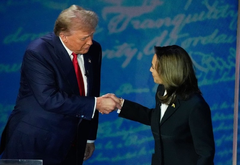 Kamala Haris ispoštovala tradiciju, zvanično čestitala Donaldu Trampu