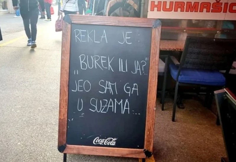 Jeo ga je u suzama...