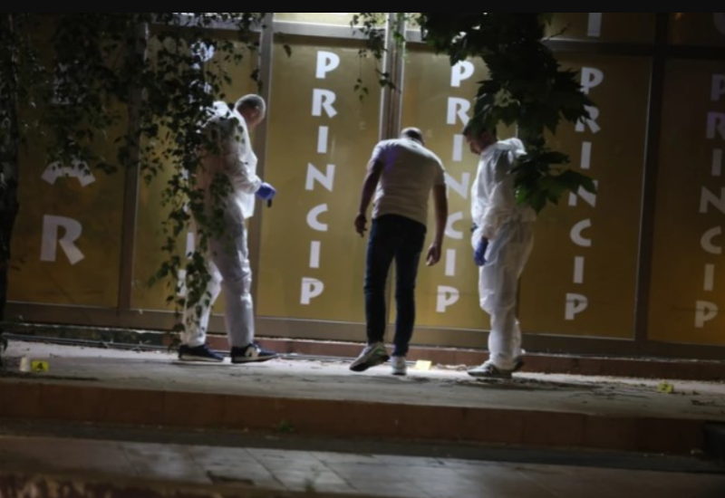 Prišli džipu u centru Beograda i brutalno ubili mladića, ubica ima 16 godina