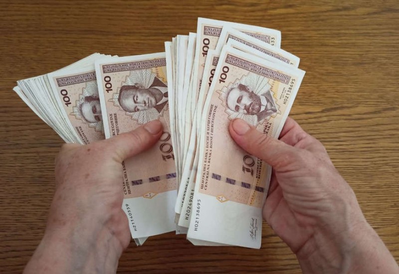 Iz automobila u Prijedoru ukradeno skoro 50.000 KM