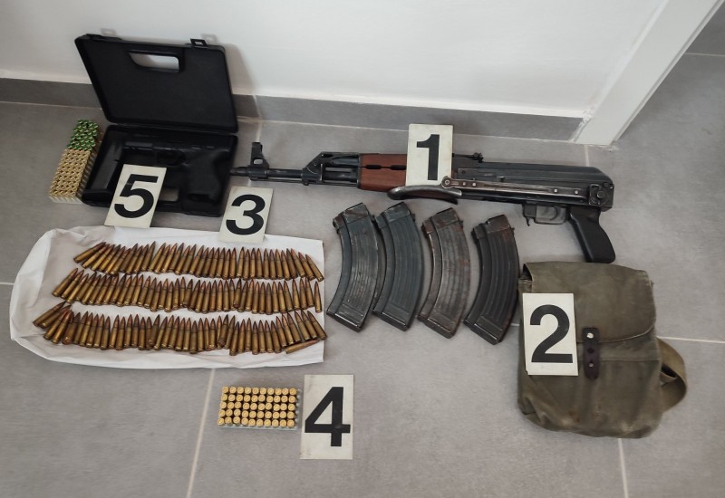 Pretres u Vlasenici, pronađeno oružje i municija