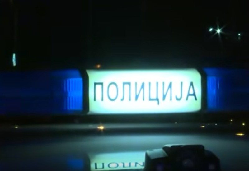 Napao suprugu, pa nožem nasrnuo na sina kad je pokušao da zaštiti majku