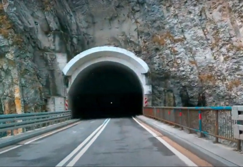 Automobil sletio u Vrbas na putu Jajce - Banjaluka