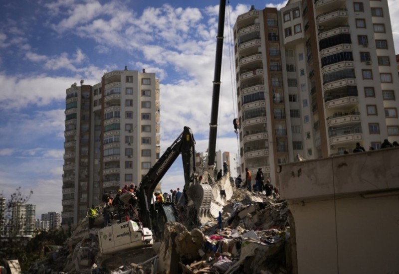 Turkinje šiju odjeću za žrtve zemljotresa