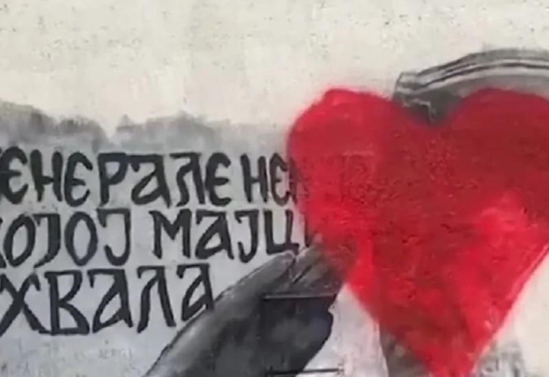 Nacrtali crveno srce: Narodni poslanik i građani prekrečili Mladićev mural