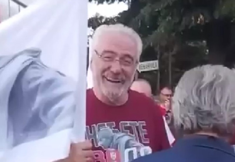 Branimir Nestorović se potukao na protestu u Obrenovcu (VIDEO)