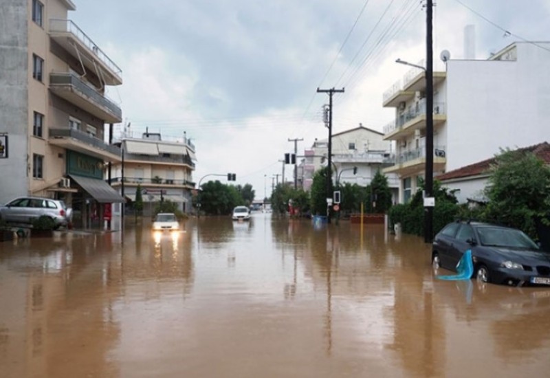 Uništeni putevi i mostovi: Najmanje šest ljudi poginulo u oluji “Danijel” u Grčkoj
