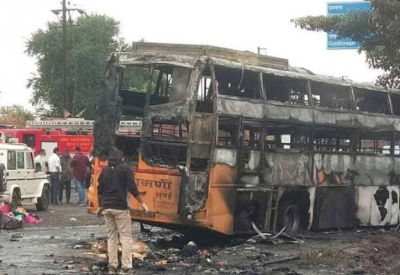 INDIJA: U zapaljenom autobusu poginulo 12 ljudi