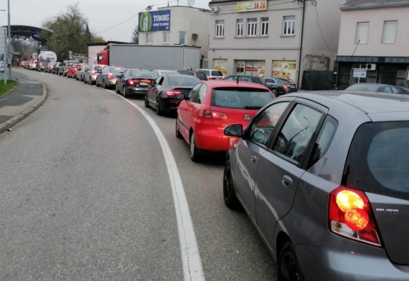 Ogromne gužve na magistralnom putu prema Laktašima