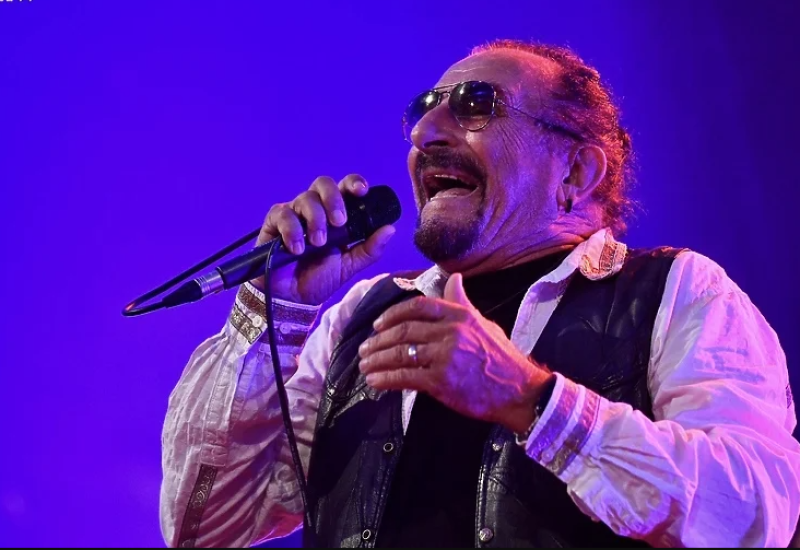 Mostarci Novu 2023. godinu proslavljaju uz legendarnog Željka Bebeka