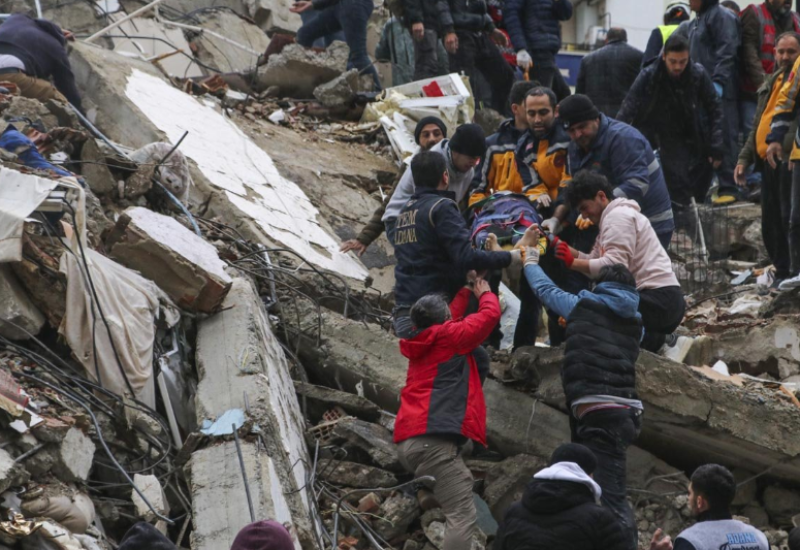 Bebe koje su ostale siročad prevezene u Ankaru