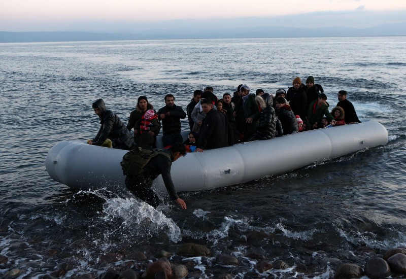 Potonuo brod sa migrantima kod Antalije, poginulo 15 ljudi