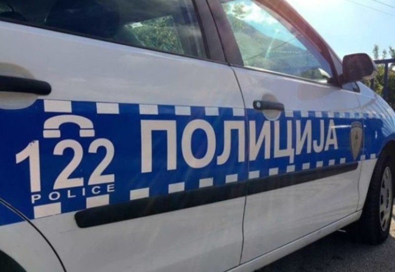 Potvrđeno iz policije u Banjaluci! Iz zatamnjenog golfa koji kruži Lazarevom pozivaju djecu da uđu u automobil