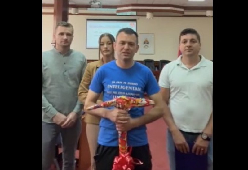 Unio kramp u mrkonjičku Skupštinu, otkazana sjednica (VIDEO)
