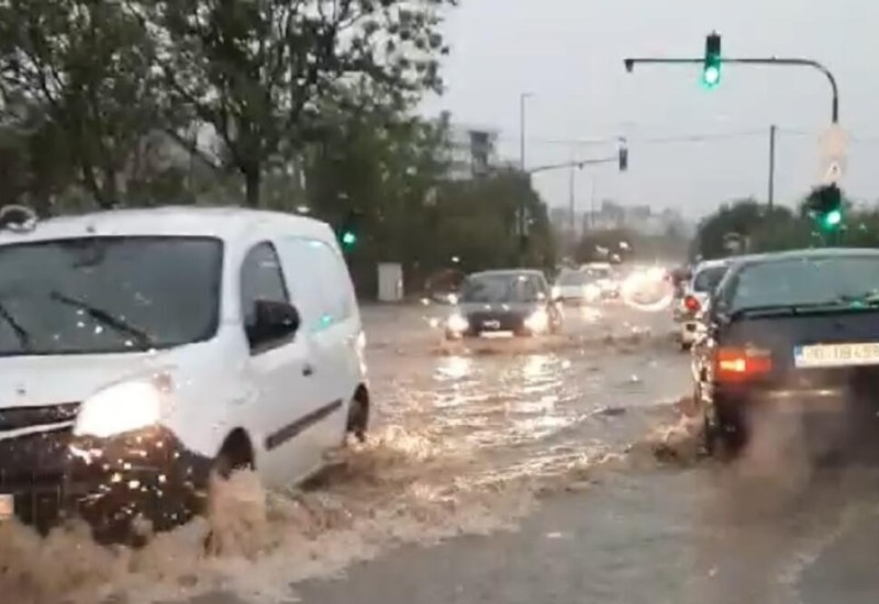 Potopljene ulice zbog jakog nevremena