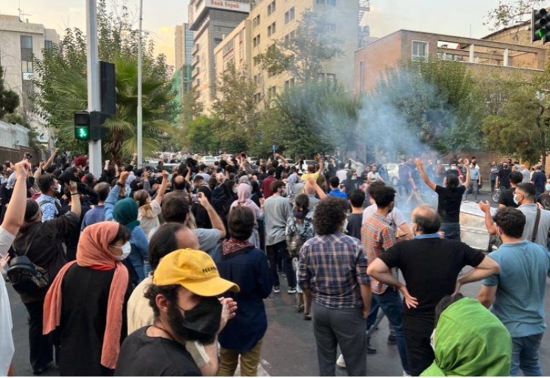 Najmanje dvoje mrtvih u najnovijim protestima u Iranu