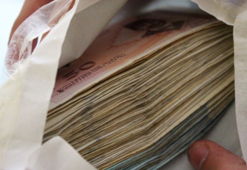 Policajac ukrao 50.000 KM iz sefa: Uzimao koverte s novcem i u njih stavljao papir