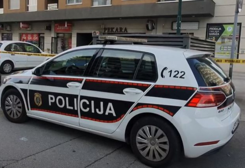 Horor u Sarajevu: U automobilu pronađeno tijelo muškarca, sumnja se na samoubistvo