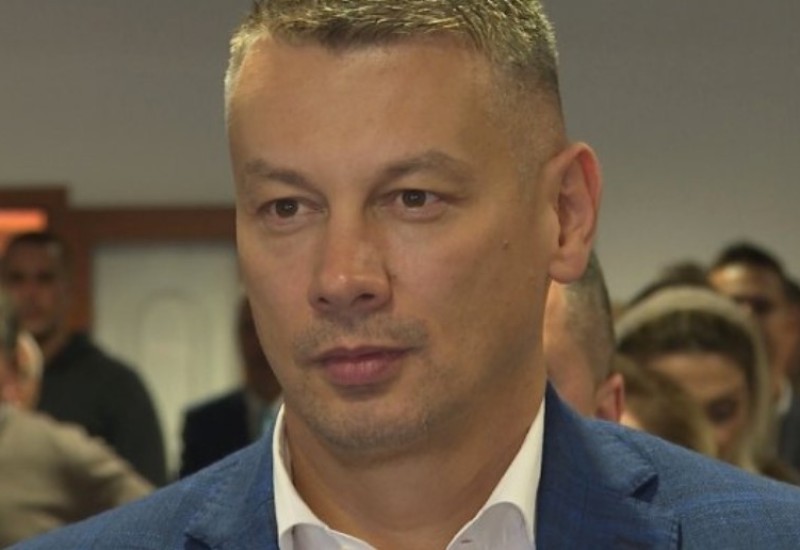Nešić: Mirna disolucija najbolje rješenje za probleme koje izazivaju Bećirović i Helez