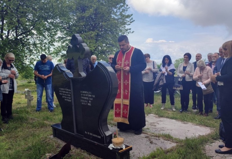Služen parastos: Obilježena 31 godina od zločina nad Srbima u Čemernu