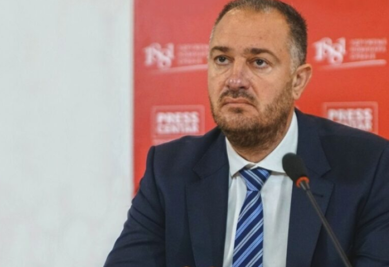 KOSTIĆ: Srbija mora hitno da reaguje zbog odnosa prema Karadžiću