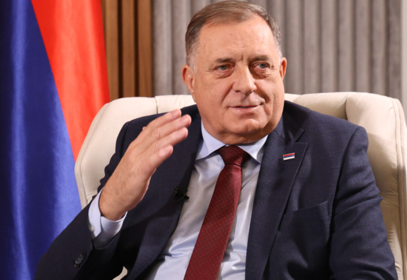 Avaz: “Trojka” se pokazala nedorasla Dodiku