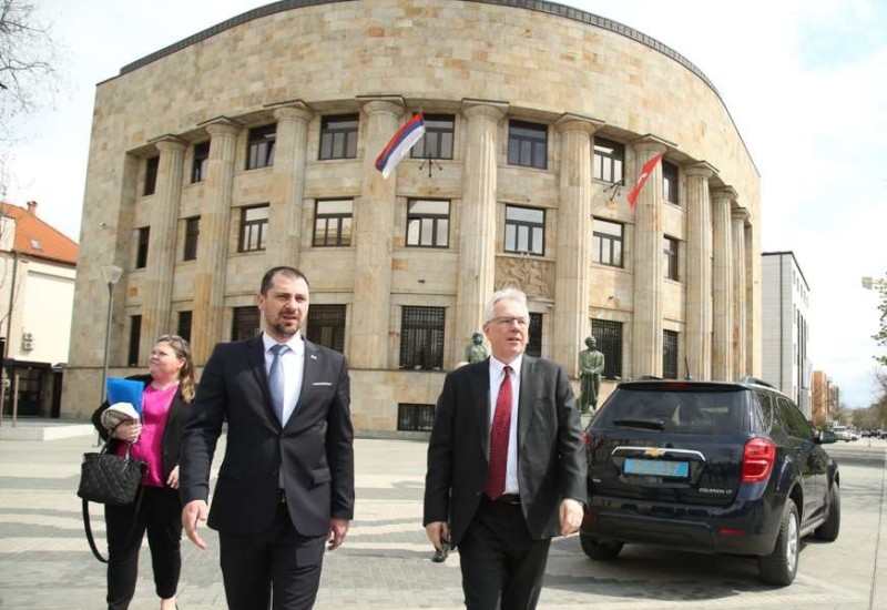 SNSD tvrdi da su opozicioni načelnici „strani plaćenici“, ovo je njihov odgovor
