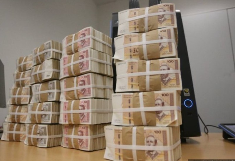 Svaka strana želi pokazati mišiće: Zašto je u BiH zarobljeno više od 800 miliona KM?